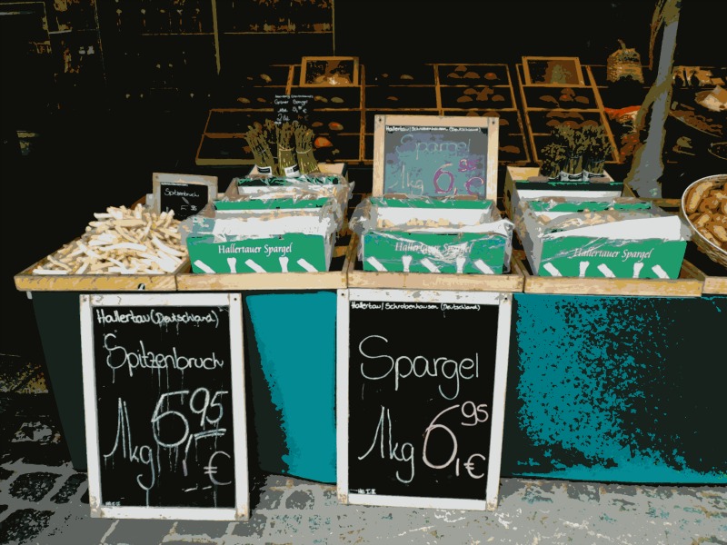 Spargel for sale on a market stall in Munich
